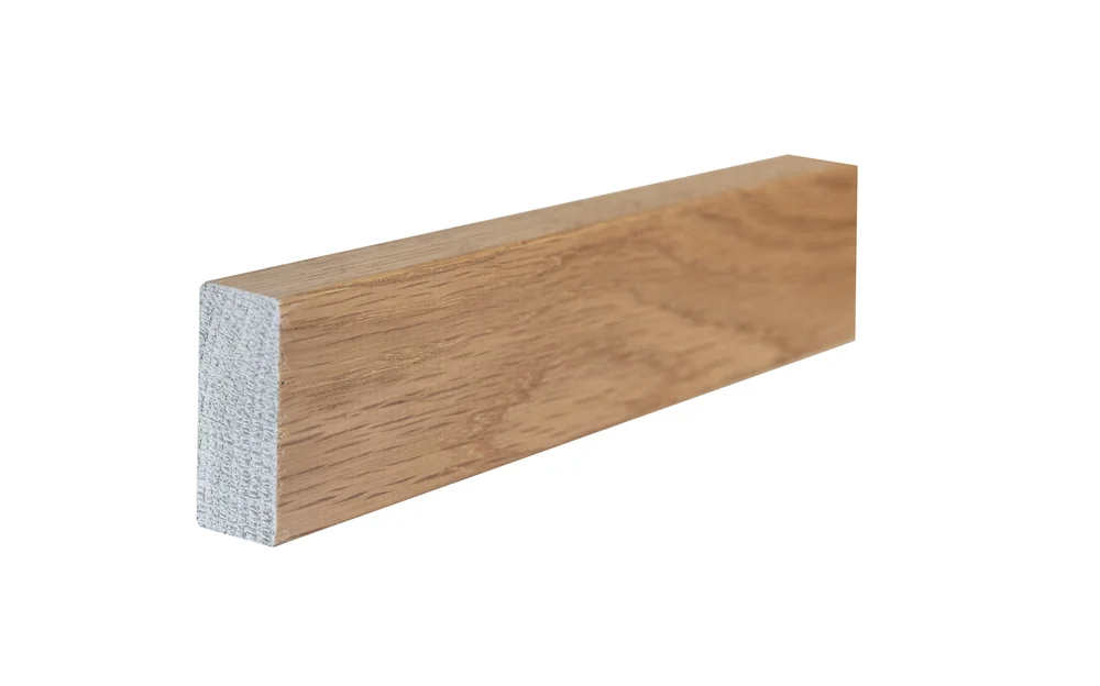 Eik 21×045 spile lakkert glattkant i eik v:1082544 Eik 21×045 spile lakkert glattkant i eik v:1082544