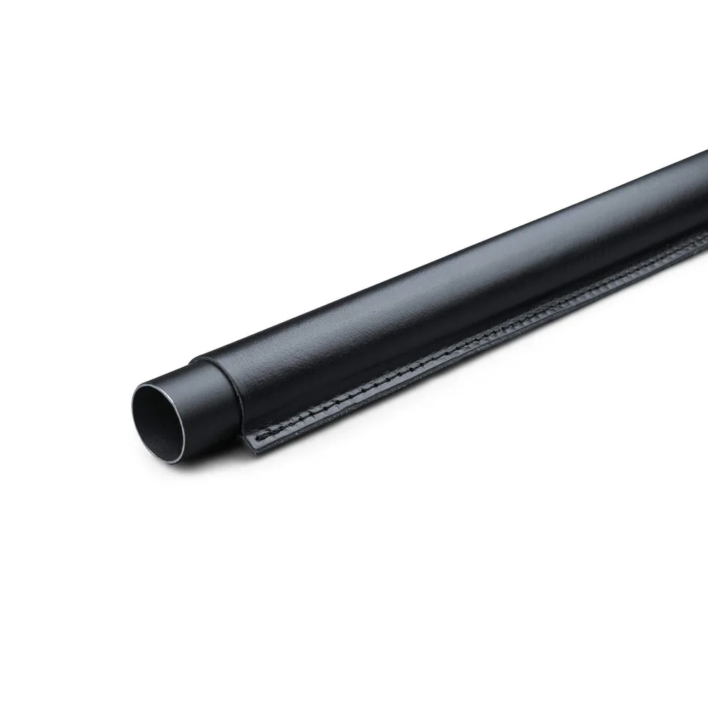 THEOFILS GARDEROBESTANG Ø25X758 MM SORT LÆR SØM v:1166773