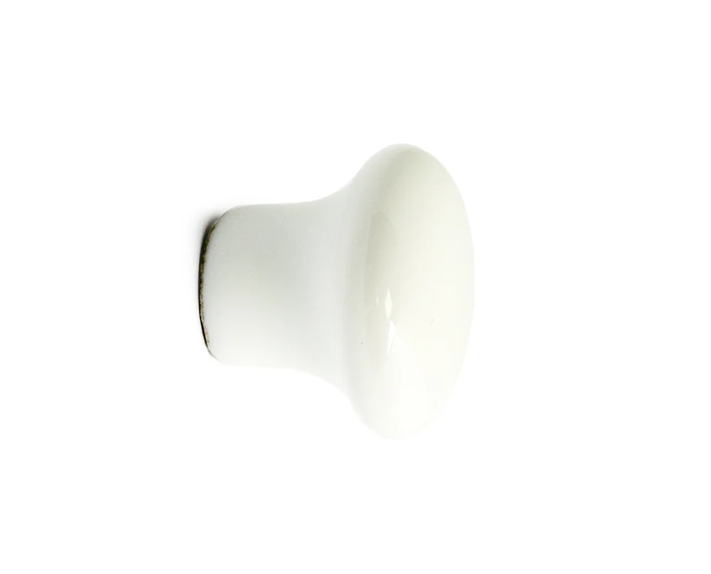 Knopp marcus 32mm porselen hvit sb pk 2 stk v:4377774 Knopp marcus 32mm porselen hvit sb pk 2 stk v:4377774