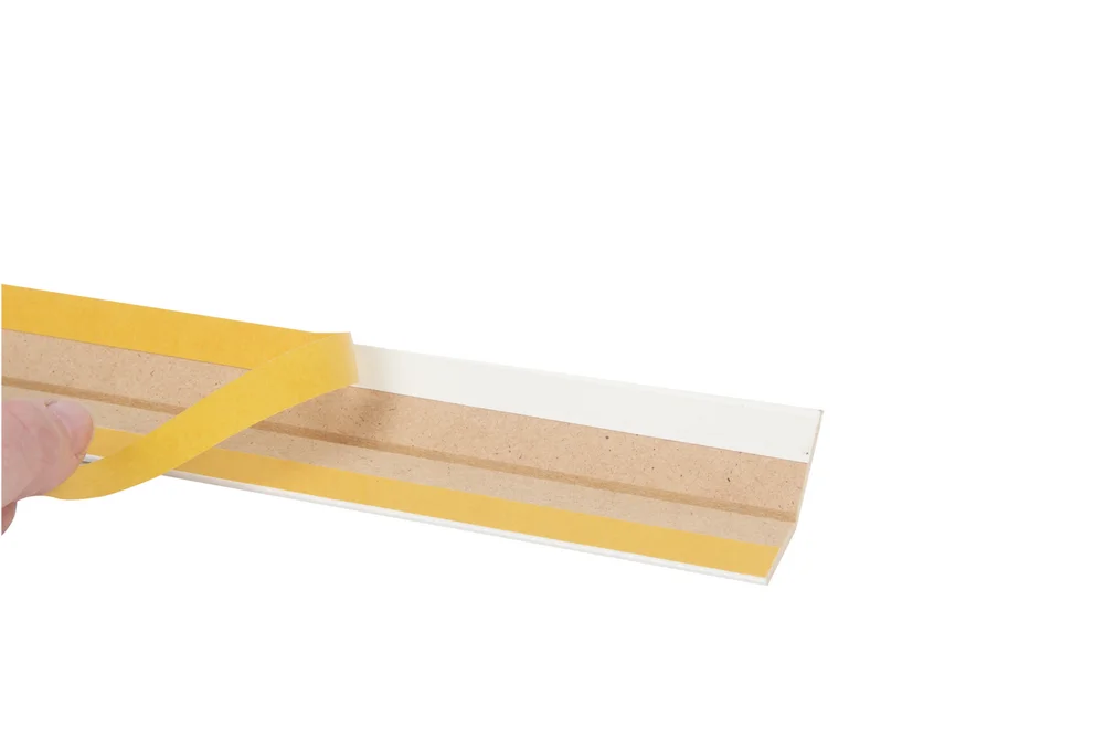 MDF FLEXILIST KLASS HVIT 28X28X2400 v:1195705