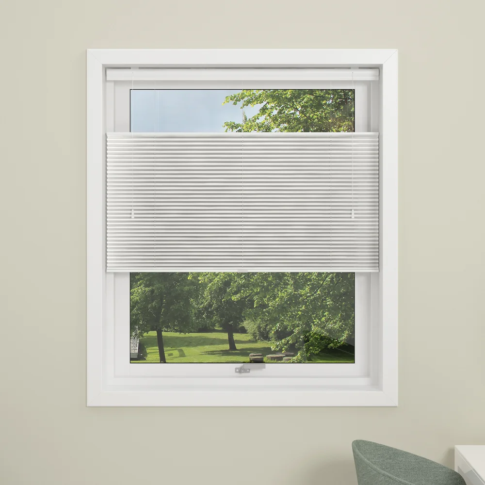 DEBEL PLISSÉGARDIN TOUCH SPLIT LYSDEMPENDE HVIT 130X160 v:1782730